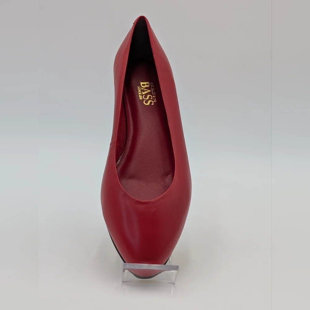 NWOB B.H. Bass & Co. Red Susan Leather Ballet Flats Women Size 7.5 M